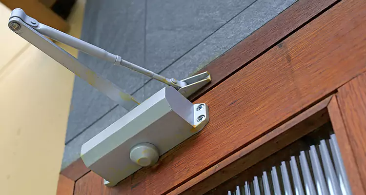 Automatic Door Opener Repair in Oak Ridge, FL