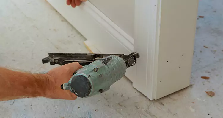 Fix Garage Door Panel in Oak Ridge, FL