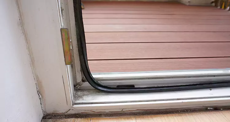 Patio Door Weatherproofing Installation in Oak Ridge, FL