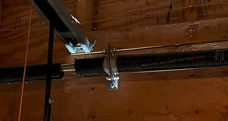 Garage Door Lift Cable Replacement in Oak Ridge, FL