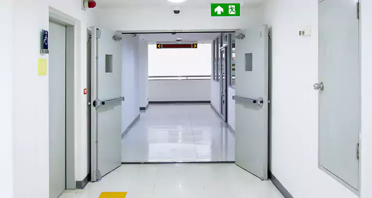 Commercial Metal Door Repair Services in Oak Ridge, FL