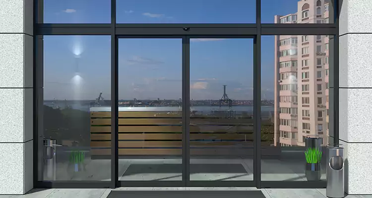 Our Patio Door Casing Repair Services in Oak Ridge, FL