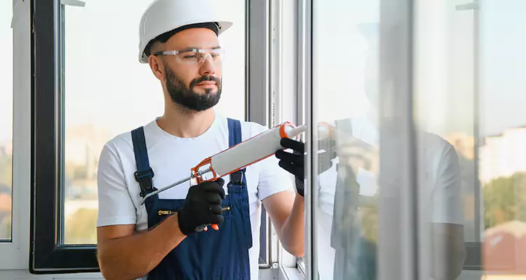 Retractable Screens Repair for Patio in Oak Ridge, FL