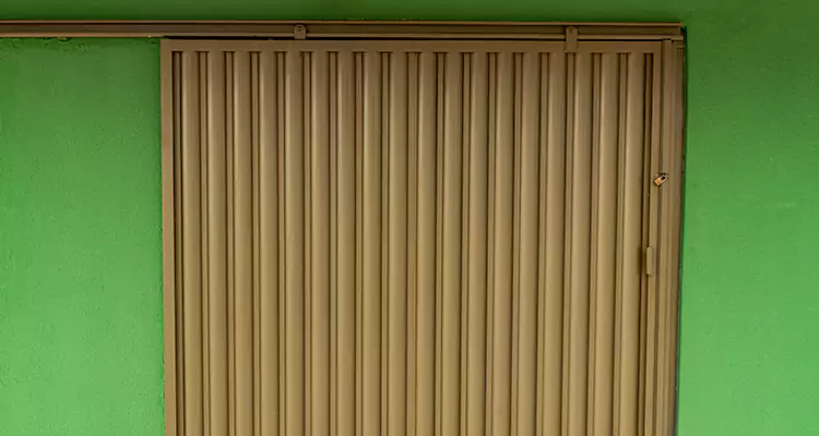 Wooden Sliding Door Stuck Repair Services in Oak Ridge, FL