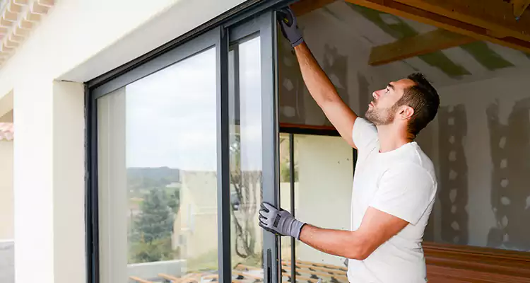 Fix Sliding Glass Door in Oak Ridge, FL