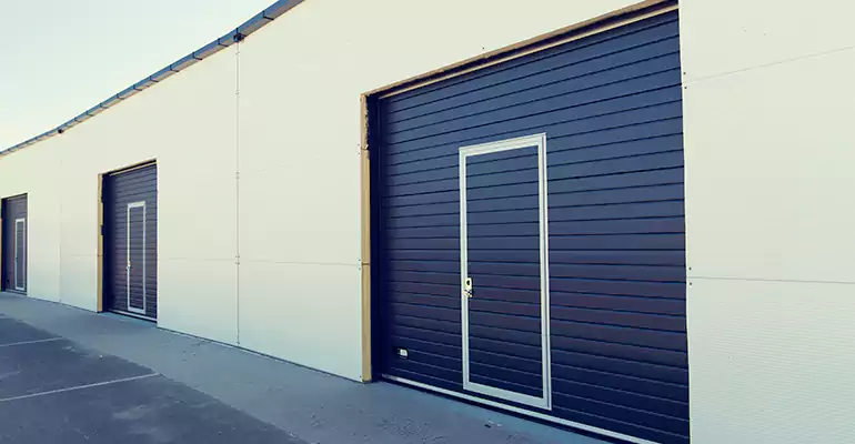 Commercial Warehouse Door Repair in Oak Ridge, FL