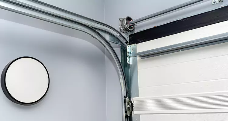 Garage Door Cable Repair Cost in Oak Ridge, FL