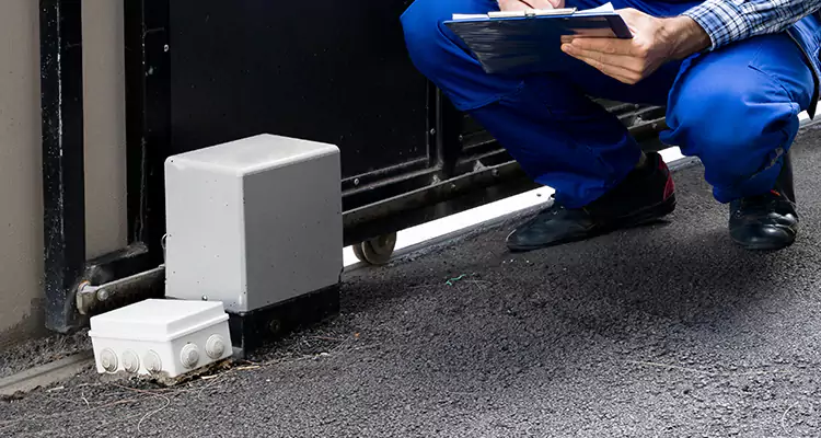 Genie Garage Door Sensor Replacement in Oak Ridge, FL