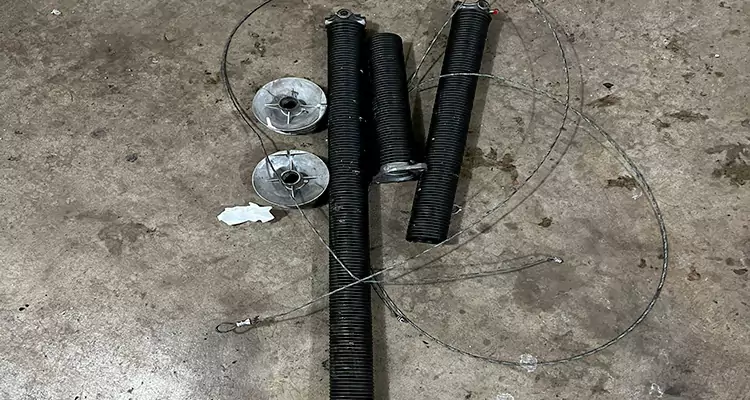Wayne Dalton Garage Door Spring Replacement in Oak Ridge, FL