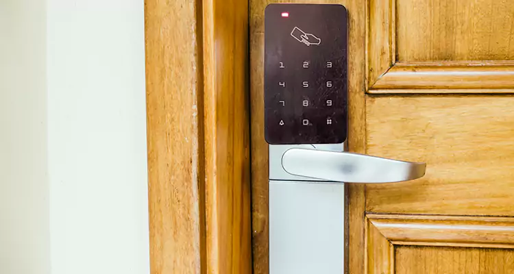 Keyless Hotel Door Locks Repair in Oak Ridge, FL