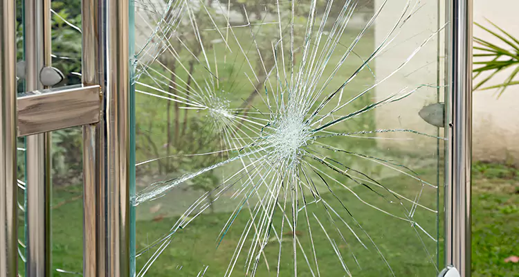 Frameless Glass Door Repair at Home in Oak Ridge, FL