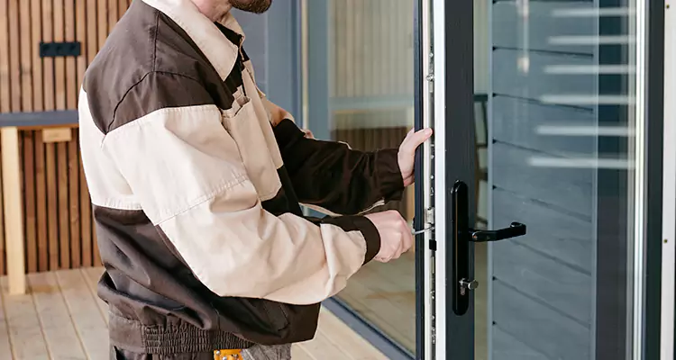 Top Rated Patio Door Lock RepairPatio Door Locking Mechanism Broken Repair in Oak Ridge, FL