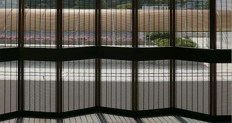 Front Screen Door Repair in Oak Ridge, FL