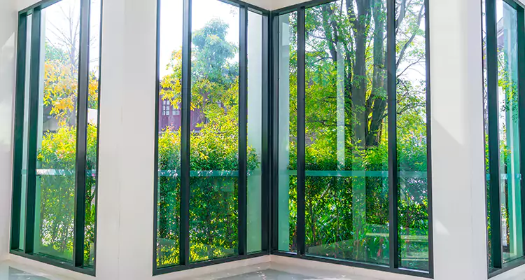 Folding Glass Balcony Door Repair in Oak Ridge, FL
