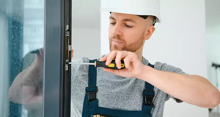 Andersen Sliding Door Latch Repair in Oak Ridge, FL
