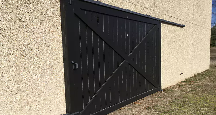 Sliding Barn Door Stuck Maintenance in Oak Ridge, FL