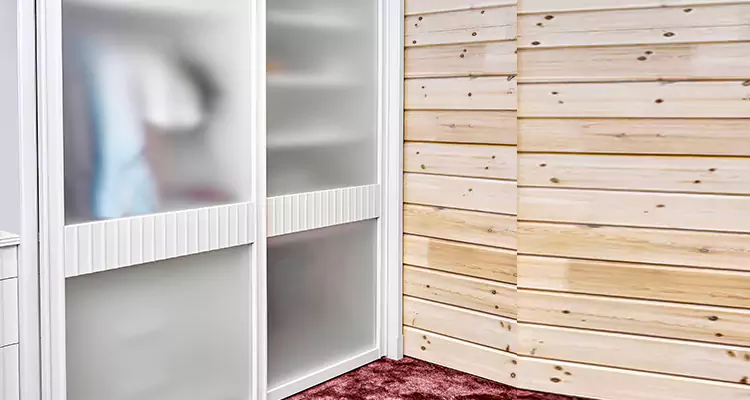 Sliding Closet Door Rollers Replacement in Oak Ridge, FL