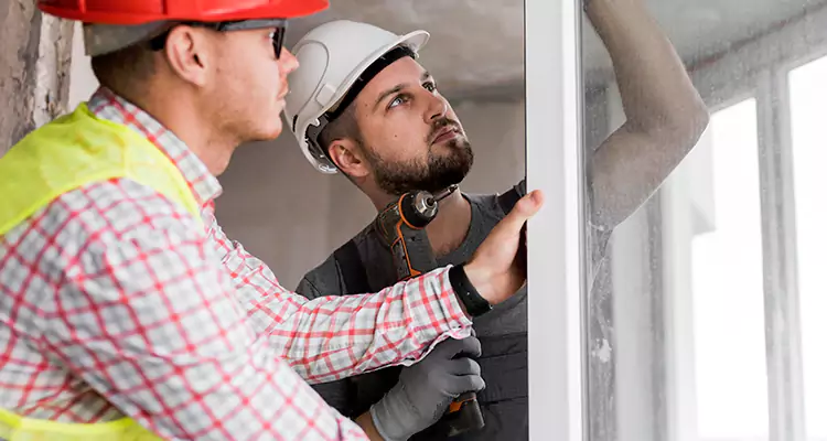 Vertical Crank Out Windows Repair in Oak Ridge, FL